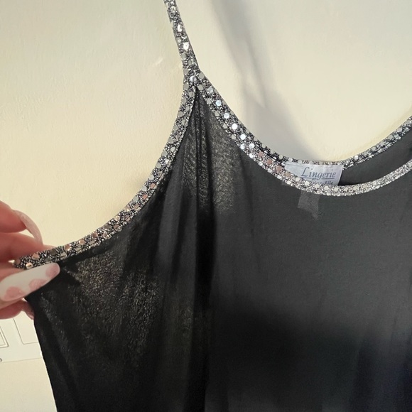 💟 3/$20 AdditionElle Sheer Cami - Picture 3 of 6